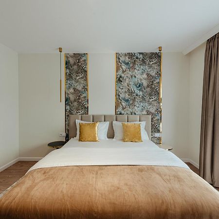 Awa Residence Флорешты Экстерьер фото