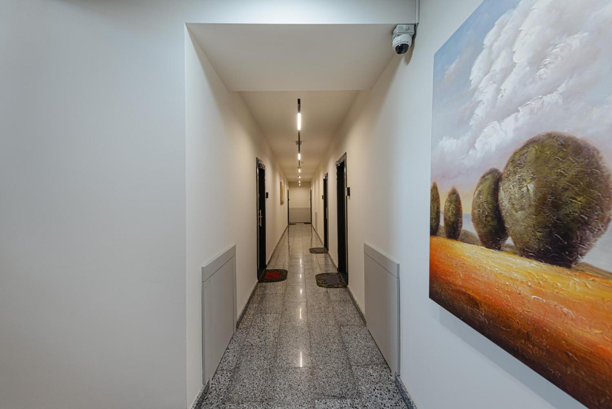 Awa Residence Флорешты Экстерьер фото