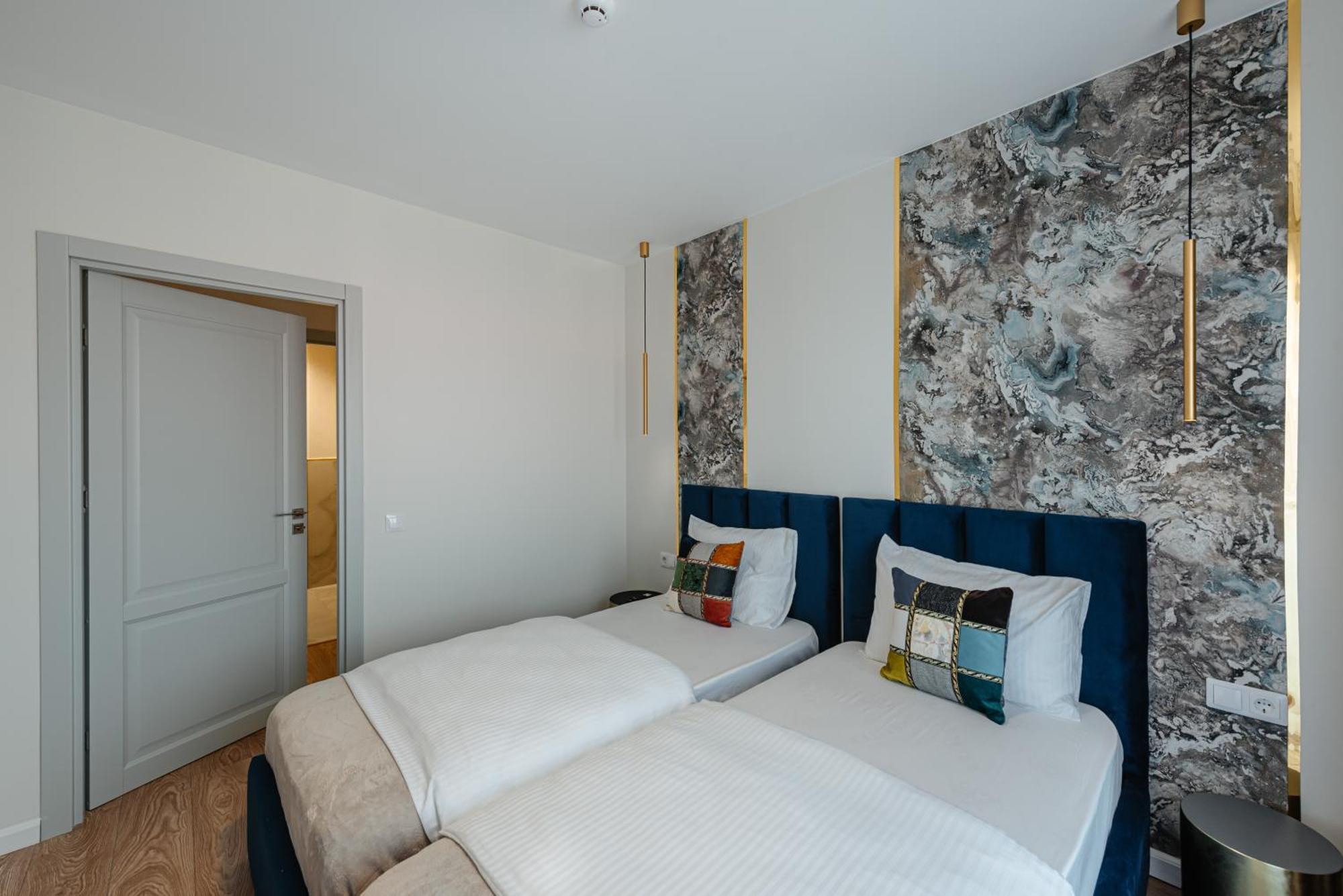 Awa Residence Флорешты Экстерьер фото