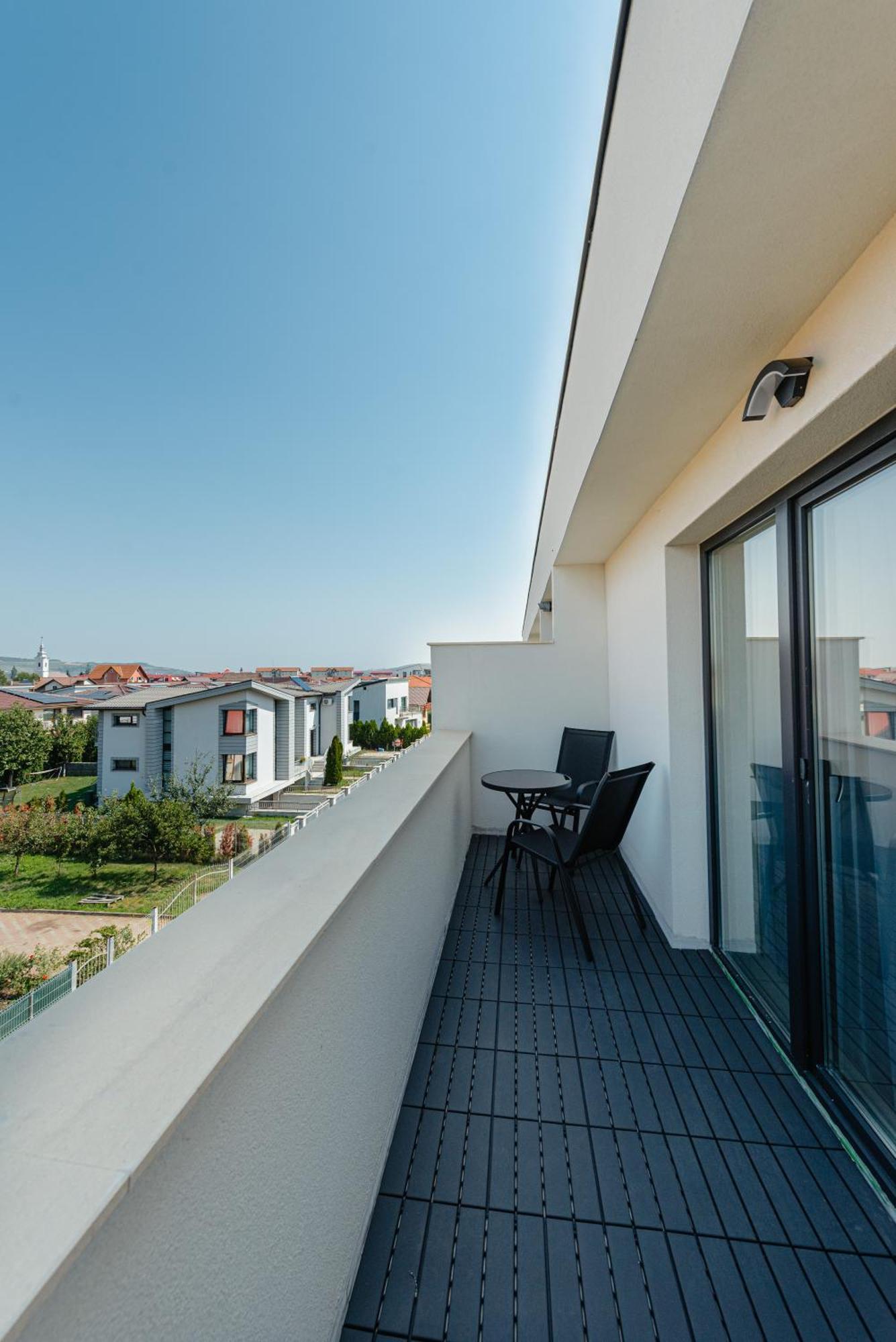 Awa Residence Флорешты Экстерьер фото