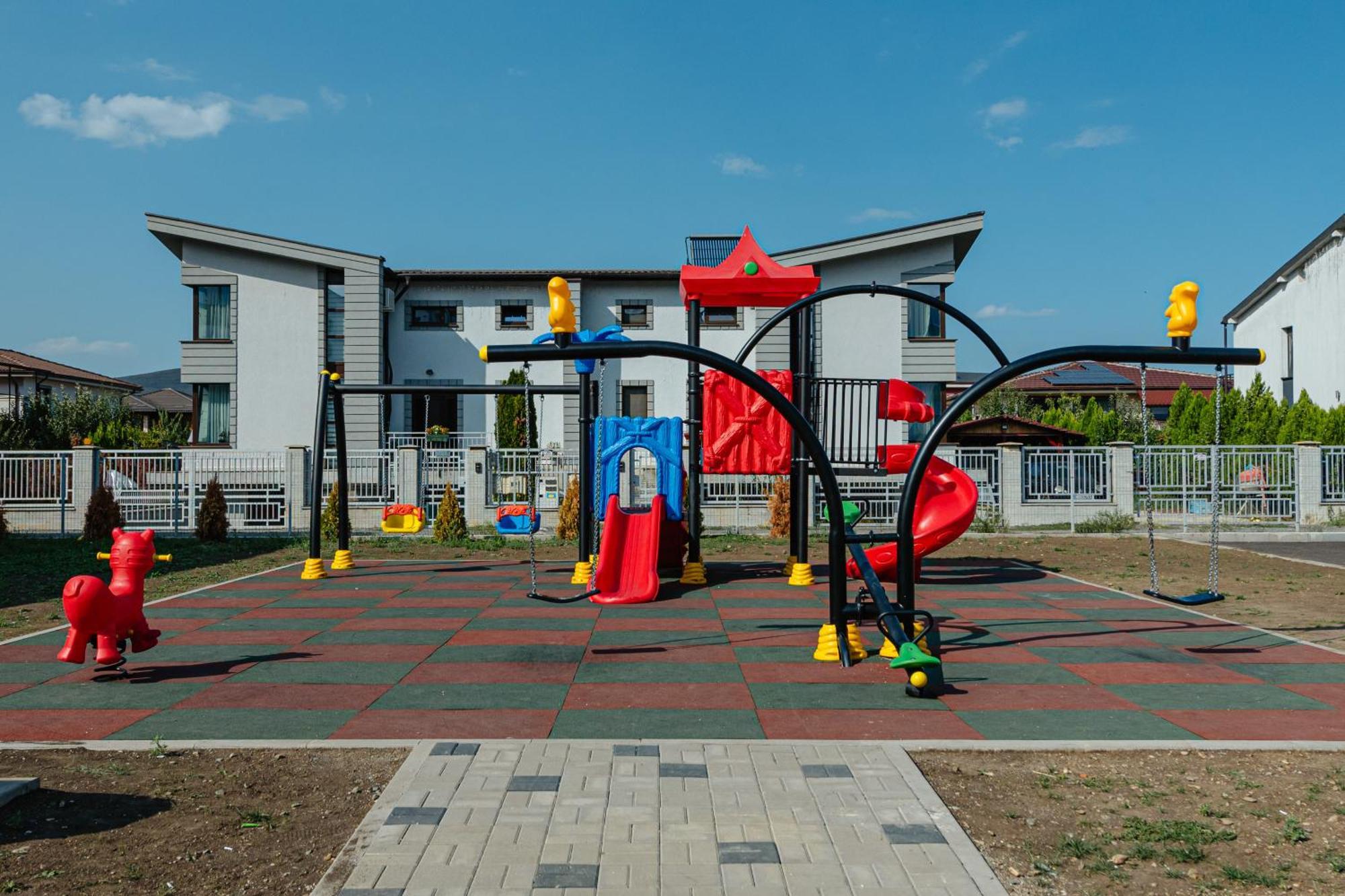 Awa Residence Флорешты Экстерьер фото